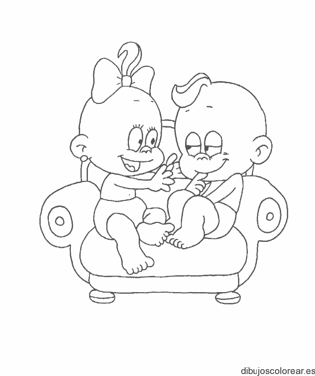 Dibujo de dos niños en un sofá para colorear