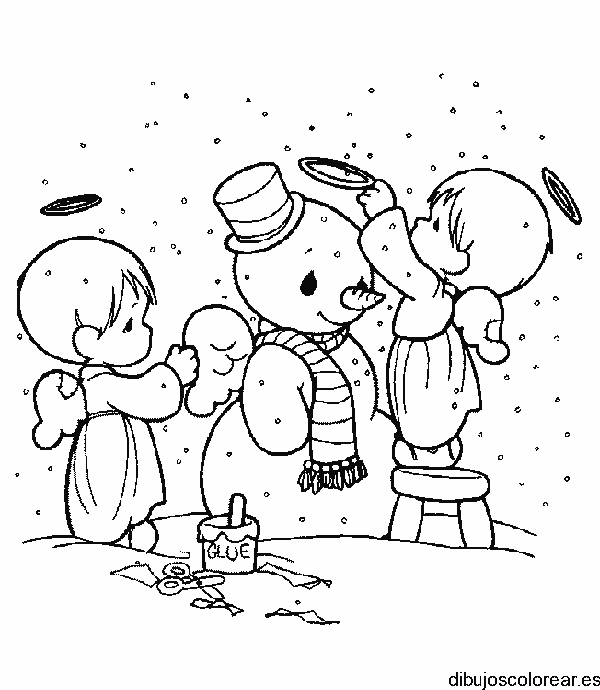 Dibujo de niños haciendo hombre de nieve para colorear