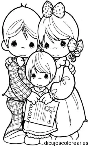 Dibujo de tres niños adoptados para colorear