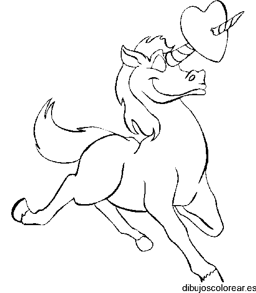 Dibujo de un unicornio con un corazón para colorear