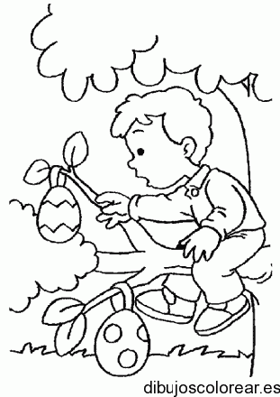 Niño juega pascua para colorear