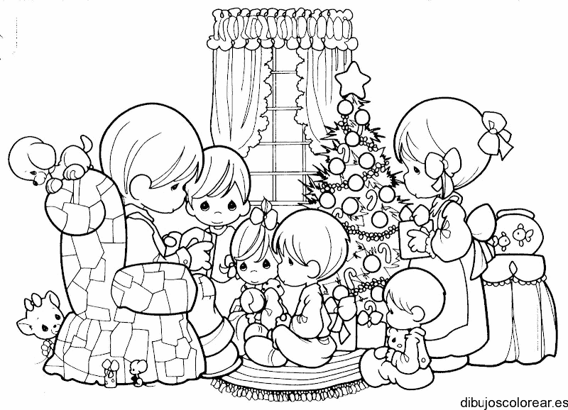 Una familia en navidad para colorear